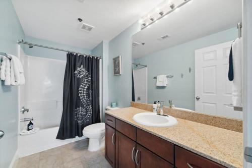 A Shore Thing at Laketown Wharf #1904 by Nautical Properties photo 66