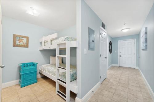 A Shore Thing at Laketown Wharf #1904 by Nautical Properties photo 68