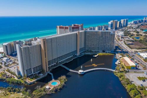 A Shore Thing at Laketown Wharf #1904 by Nautical Properties photo 71