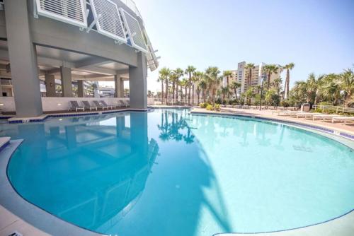A Shore Thing at Laketown Wharf #1904 by Nautical Properties photo 73