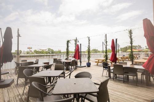A Shore Thing at Laketown Wharf #1904 by Nautical Properties photo 87