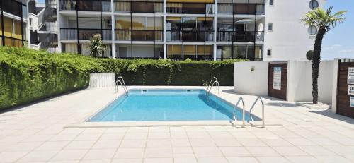 Vue Lac Ponant Piscine Parking Clim 4 Pers