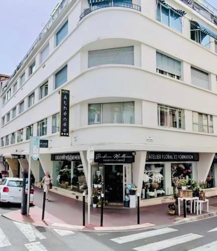 Renovated studio near the CROISETTE