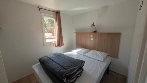 Mobilhome bord de plage camping les chênes