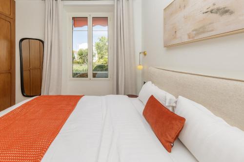 Cannes Croisette Renovated Luxury apartment