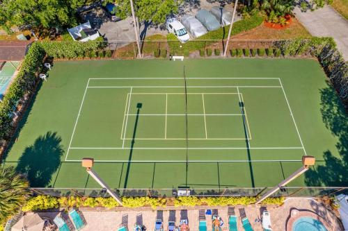 an overhead view of a tennis court at Shorewalk Villa in Bradenton