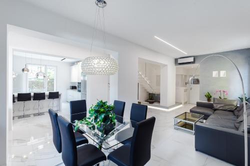 Macan Luxury Apartment photo 41