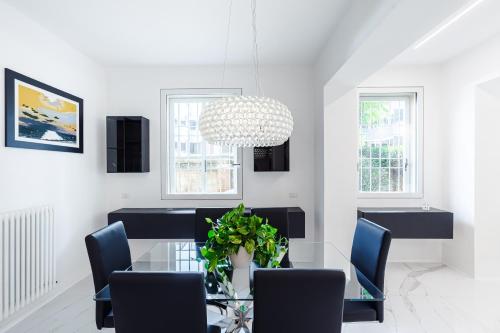 Macan Luxury Apartment photo 39