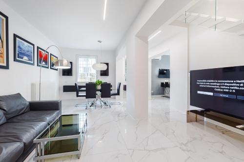 Macan Luxury Apartment photo 28