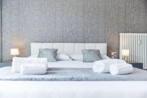 Macan Luxury Apartment photo 19