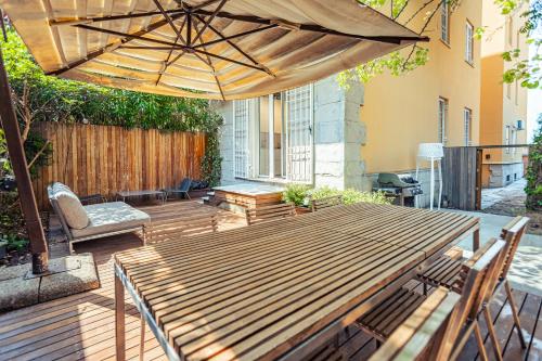 Macan Luxury Apartment photo 54
