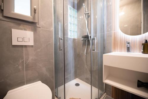 Lovely Parisian Flat -Prime Location, 7th District