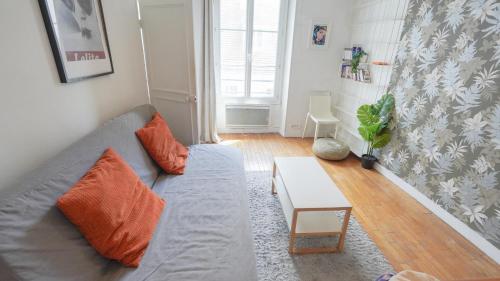 11 Historic Le Sentier flat near Louvre & Metro