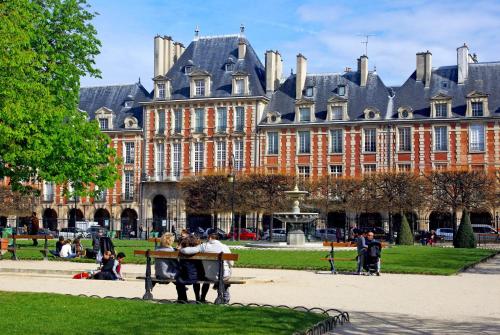 11 Historic Le Sentier flat near Louvre & Metro