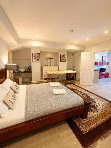 12A Regency Square photo 25