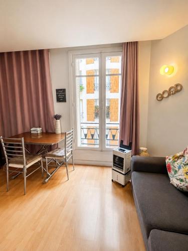 Charming appartment in Paris