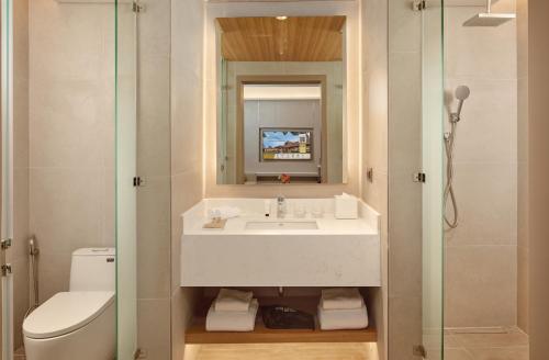 Kupatilo u objektu Taal Vista Hotel
