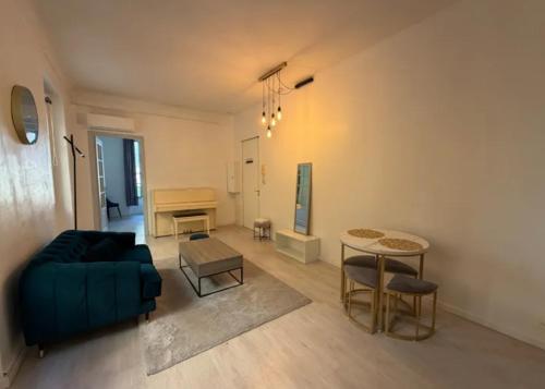Appartement cosy à Nice, 2 mn de la gare, mer et vieux Nice à pieds