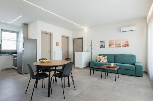 Ζ penthouses