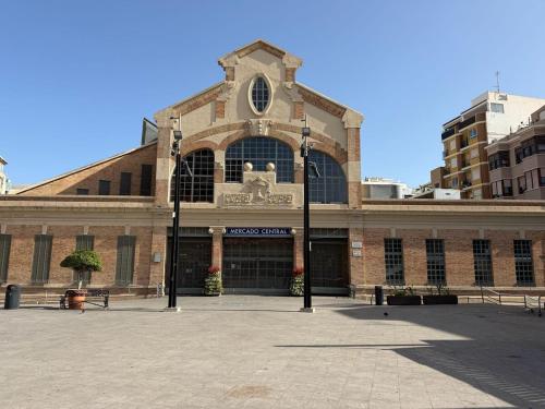Alicante City Center 3BR - Sleeps 8 - Near Beach