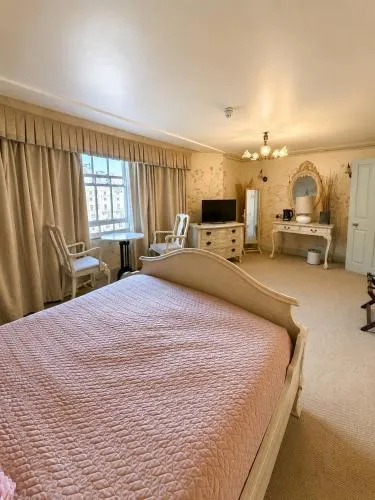 12A Regency Square photo 10