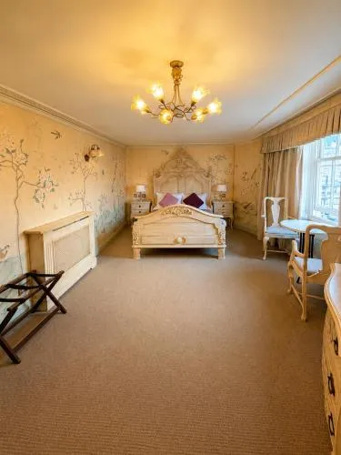 12A Regency Square photo 9