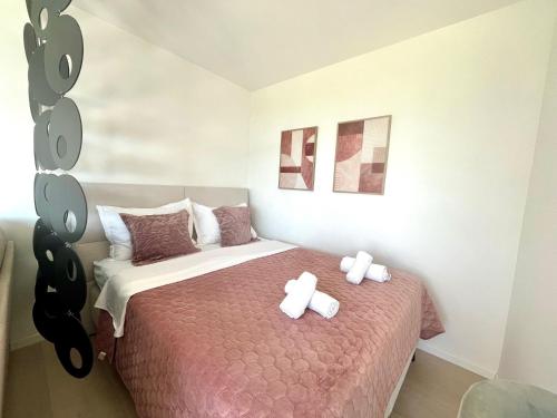 Grand Vista studio apartment
