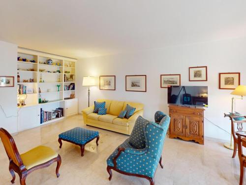 Grand appartement calme avec parking privé