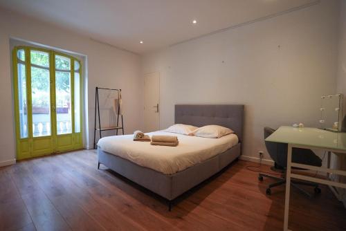 Superb 3 bedroom apartment - City center
