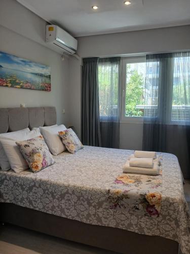Lithos an Elegant apartment with private garden