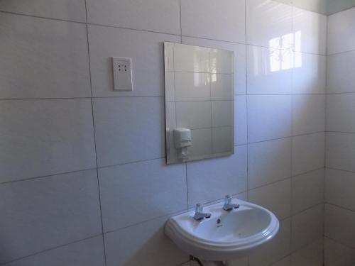 Koupelna v ubytování Etana Motel Kampala
