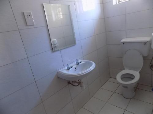 Koupelna v ubytování Etana Motel Kampala