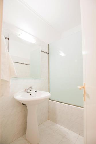 Ένα μπάνιο στο Johannes Boutique Apartments & Suites