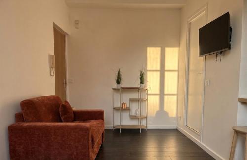 Charming, quiet 2-room apartment with balcony