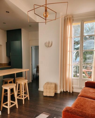 Charming, quiet 2-room apartment with balcony