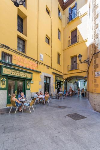 Puerta del Sol Center