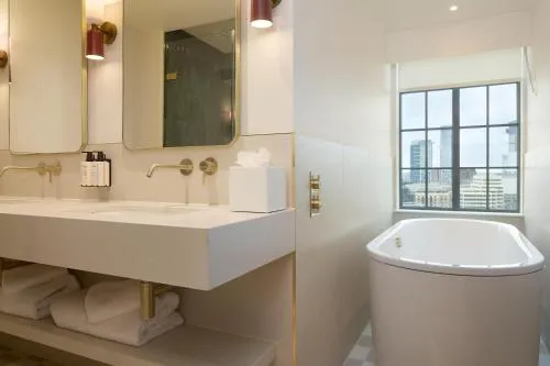 The Derby London City, Curio Collection By Hilton photo 29