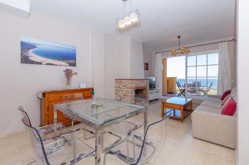 Amplio y cerca del mar Disponible Parking