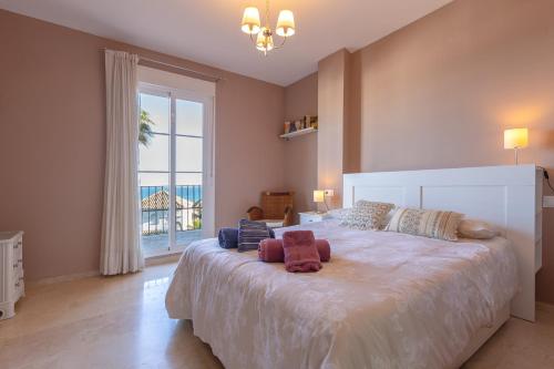Amplio y cerca del mar Disponible Parking