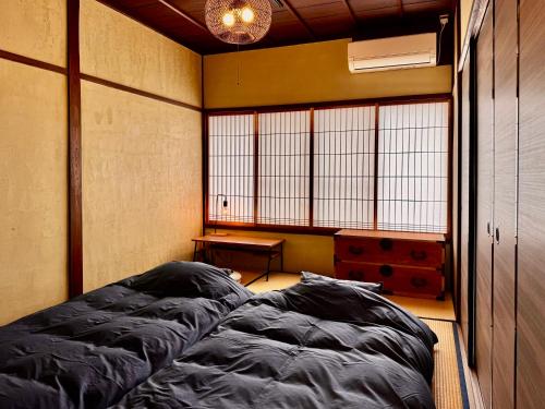 Kanazawa Machiya 東風 Tong Poo