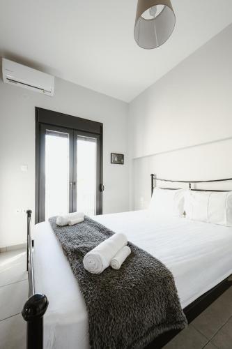Central Penthouse - Sea & Mountain View