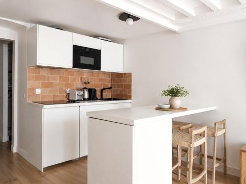 TheBlueStay 351 - Superb Apartment in République