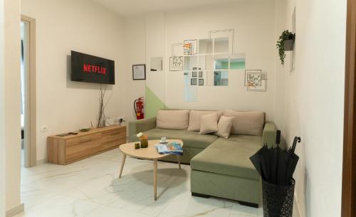 The City Vibe Stylish 3BR Balcony in Thesaloniki