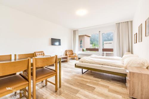2,5 Zimmer Wohnung Mayenzett zentral mit Balkon