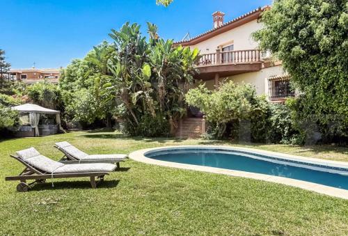 4 Double Bed villa with Pool and Cinema Room