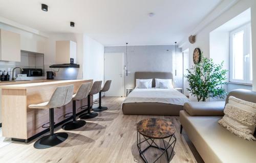 Stunning Home In Rab With Wifi