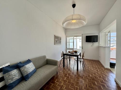 Faro Central 3 by Homing