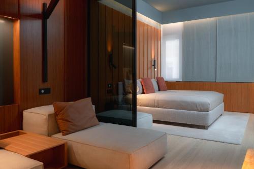 Lanterna Collection