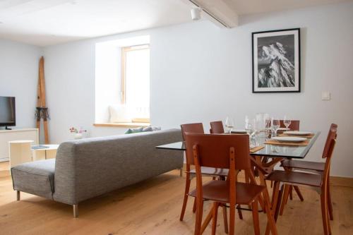 Appartement T4 spacieux avec balcon aux pieds des sentiers avec vue sur les montagnes - Jusqu'à 8 personnes