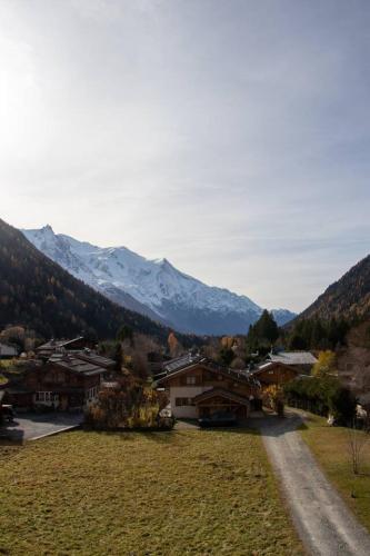 Appartement T4 spacieux avec balcon aux pieds des sentiers avec vue sur les montagnes - Jusqu'à 8 personnes